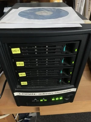 Intel SS4000-E NAS 4x 2TB RAID 10 Yields 3.72TB Net Storage, working perfectly - Image 1 of 4