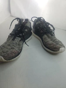 adidas Originals Tubular Nova PK Dark Grey BB8409 Men 9.5 small hole right toe - Picture 1 of 10