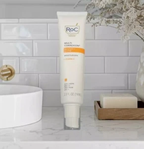 RoC Multi Correxion Revive + Glow Moisturizer + Vitiman C SPF30 2.5 oz. - Picture 1 of 5