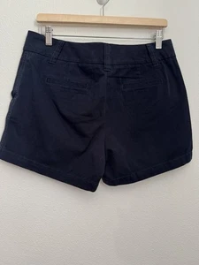 J. CREW Pantaloncini chino donna cotone classico twill blu 4,5” cuciture interne taglia 16 nuovi - Foto 1 di 8
