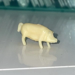 Statuina/fascino maiale o maiale in miniatura realizzato a Hong Kong - Foto 1 di 4