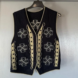 Y2K Christopher Banks Women's Navy Button Sweater Vest Embroidered Hearts sz L - Picture 1 of 5