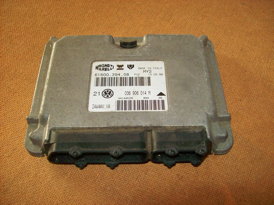 Centralina motore VW Golf IV 1.4 AKQ 036906014M 6160039408 13.02.98 Marelli - Immagine 1 di 1