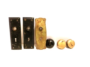 LOT OF 6 ANTIQUE DOOR PLATES W/SKELETON KEY HOLES & DOOR KNOBS Replacements - Picture 1 of 6