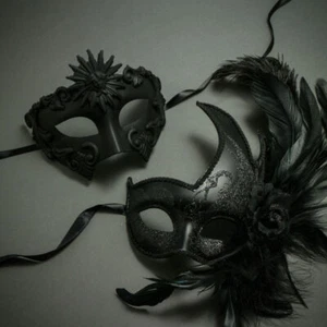Black Roman Greek Emperor and Feather Eye Mask Masquerade for Couple - Picture 1 of 9