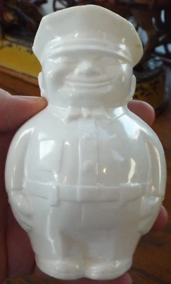 Banco de monedas de gas y petróleo premium "Fat Man" asistente de estación de servicio vintage de los años 50 Foto 1 de 4