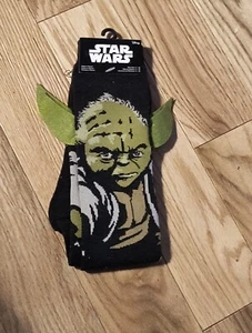 Star Wars Yoda Socken mit 3D Ohren, Kniestrümpfe Größe 4-10 Neu mit Etikett Geschenk #ABC - Bild 1 von 3