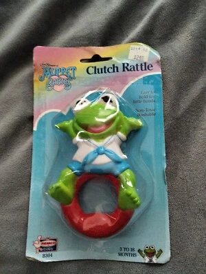 Anillo rojo raro vintage 1989 Remco Jim Henson Muppet bebés sonajero Kermit Foto 1 de 3