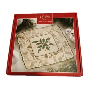 LENOX Holiday Pierced Trivet American by Design borde verde acebo y baya - Imagen 1 de 6