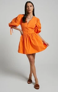 SHOWPO Zandra Orange Mini DRESS Size 14 BRAND NEW Puff Sleeve Poplin Pleated - Picture 1 of 8