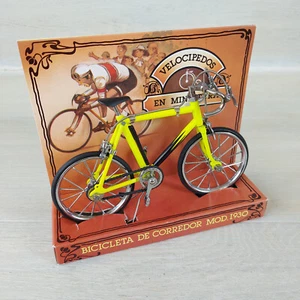 Vintage Velocipedos Alvarez Ref 105 Racer Bike Mod 1930 Diecast Bicycle Yellow - Picture 1 of 19