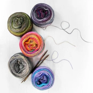 (139€/kg) 50 gr ARIANA Sockenwolle Merino Bobbel RELLANA 4-fädig Farbverlauf - Bild 1 von 20