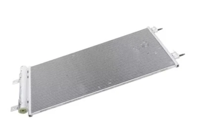 New Genuine GM OEM Air Conditioning Condenser 39146283 Chevrolet Cruze 2016-2019 Foto 1 de 4