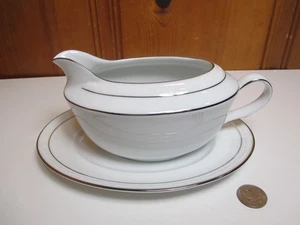 Noritake Stoneleigh White Scapes Gravy Boat & Underplate Embossed Platinum Rings - Picture 1 of 9