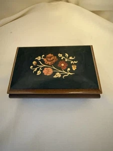 Vintage Italian Inlaid Wooden Music Box Plays "Fascination" Works - Picture 1 of 8