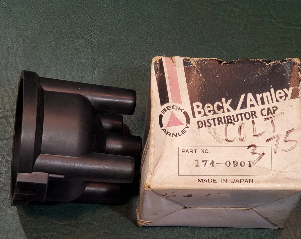 Distributor Cap for Dodge Colt Ram  Plymouth Chrysler LeBaron NOS by Beck/Arnley - Image 1 of 1