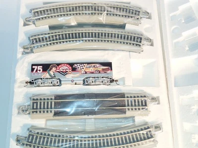 Bachmann Peter Brock 1975 Ed. As New cond. Hawthorn Vill. HO. 2 rail DC. Boxed - Image 1 of 4