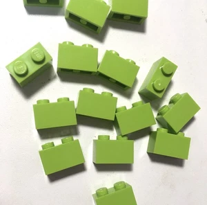 LEGO 100 New Pieces Lime Green 1x2 Brick (3004) - Picture 1 of 2