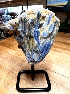 Seltene grüne blau rosa Kyanit Edelstein Geode mit Glimmer Granat & maßgeschneiderter Ständer 558 - Bild 1 von 12