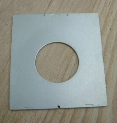  Linhof III  69 6x9  flat  Lens board  for compur 0  82 x 75 - Image 1 of 3