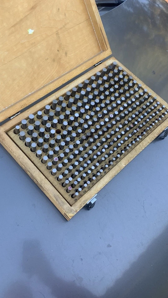 medidor de pasador menos Foto 1 de 4