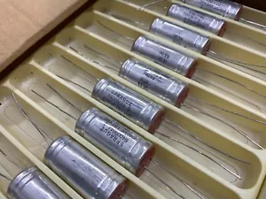 **10-PZ Condensatori elettrolitici assiali SPRAGUE 200uF 150VDC B4009644-2 - Foto 1 di 6