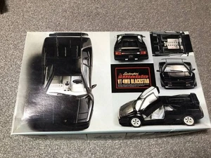 Fujimi 1/24 Lamborghini Diablo VT 4WD Blackstar Plastic Model Kit Car - Picture 1 of 8