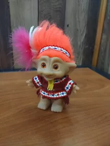 Vintage Ace Novelty Treasure Troll Indian Princess 1998 Pink Hair Pink Eyes - Bild 1 von 5