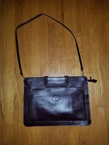 Leather Shoulder Bag With Handles and Removable Strap by Le Privé - Bild 1 von 9