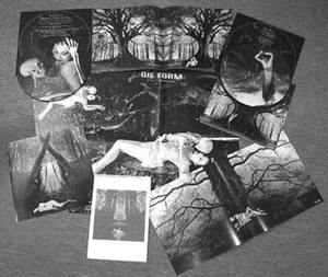 Die Form -In Human 2 LP Pict Disc Box Set 3 12x12 prints, 2 24x12 prints 1 24x24 - Bild 1 von 1