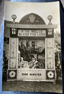 Tideswell Wakes Festival Well Dressings Vintage RP Postcard York Minster 1958 - Picture 1 of 2