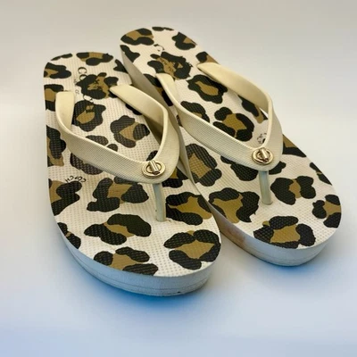 Sandalia de cuña con chanclas y estampado animal de la marca Coach - para mujer 7 Foto 1 de 4