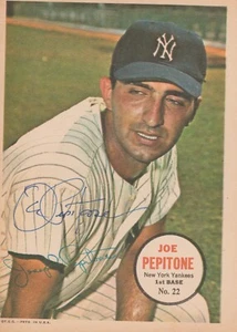 JOE PEPITONE - NY YANKEES AUTOGRAPHED SIGNED 1967 TOPPS PIN-UP POSTER INSERT #22 - Picture 1 of 1