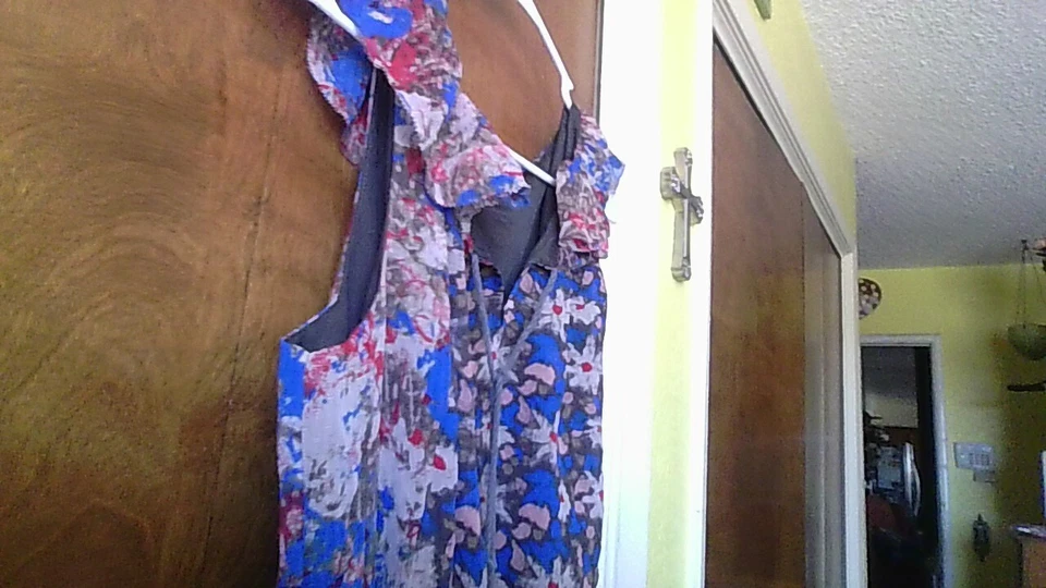 Vestido de Verano Bonito Multicolor I Corazón Ronson Floral con Volantes Talla L Sin Mangas Foto 1 de 4