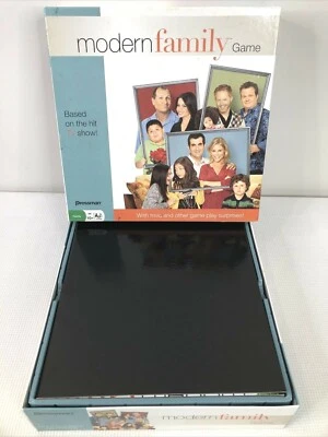 Modern Family Board Game TV Show Trivia Complete VGUC - Image 1 of 4
