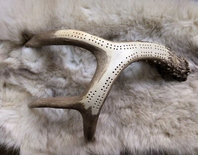 Винтажная подлинная доска для кроватки из рогов с металлическими колышками деревянная и ляписовая торцевая вилка - Изображение 1 из 4