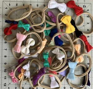 100 new felt hairbows on elastic bands, Free Shipping to U.S. Addresses - Picture 1 of 12