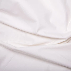 100% Cotton Poplin Fabric Plain - IVORY - Craft Fabric Material Metre - Picture 1 of 3