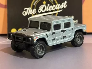 HOT WHEELS PREMIUM HUMMER H1 TERRA TREK 1:64 DIECAST COMBINE POST NEW LOOSE - Picture 1 of 8