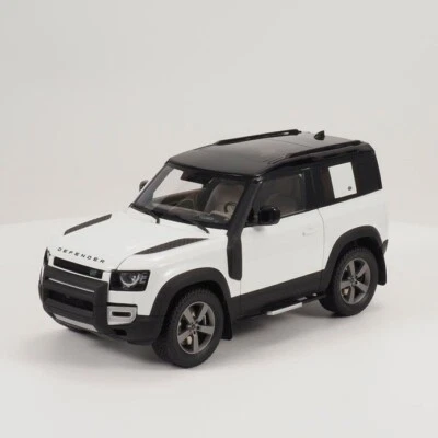 LAND ROVER LJDC080WTW MODELLINO DEFENDER 90 SCALA 1:18 ORIGINALE - Immagine 1 di 4