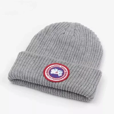 Gorro negro genuino Canada Goose para hombre - cálido sombrero tejido con puños de invierno Foto 1 de 4