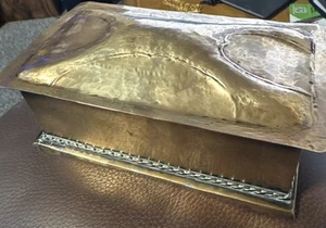 Vintage Arts & Crafts antique hand beaten copper tin Copper Hindged top - Picture 1 of 6