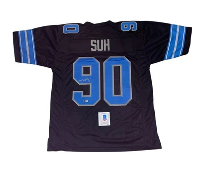 Camiseta firmada por Ndamukong Suh de los Detroit Lions autografiada por Beckett  Foto 1 de 2