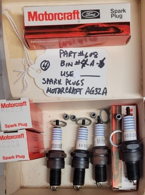 Motorcraft  Spark Plugs AG32A -1969-71 Dodge Plymouth 426 8 Cylinder - Set of 4 - Image 1 of 2