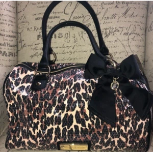 Betsy Johnson Animal Print Sequin Black Bow Medium Satchel Handbag Trendy - Picture 1 of 11