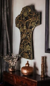 Jesus On The Cross wall hanging gold Ornament Chrystus Christians - Picture 1 of 8