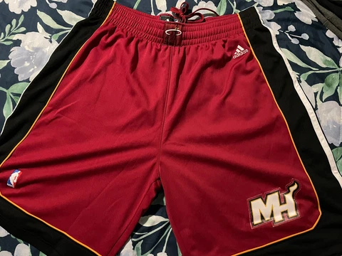 Adidas NBA Miami Heat Basketball Swingman Shorts Red Men's Size XL Cover