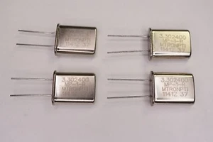 Lot of 4 MP-1-R 3.302400MHZ M-Tron Crystal 3.3024 MHz Through Hole NOS - Picture 1 of 2
