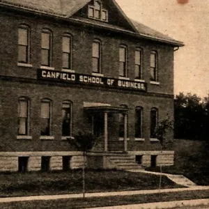 Owatonna, Mn, 1900's UDB Postcard Canfield Business School Of Exterior - Picture 1 of 3