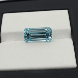 Piedra preciosa facetada aguamarina azul AAA natural sin calefacción de 4,36 quilates 12,4 x 6,4 x 7 mm - Imagen 1 de 9